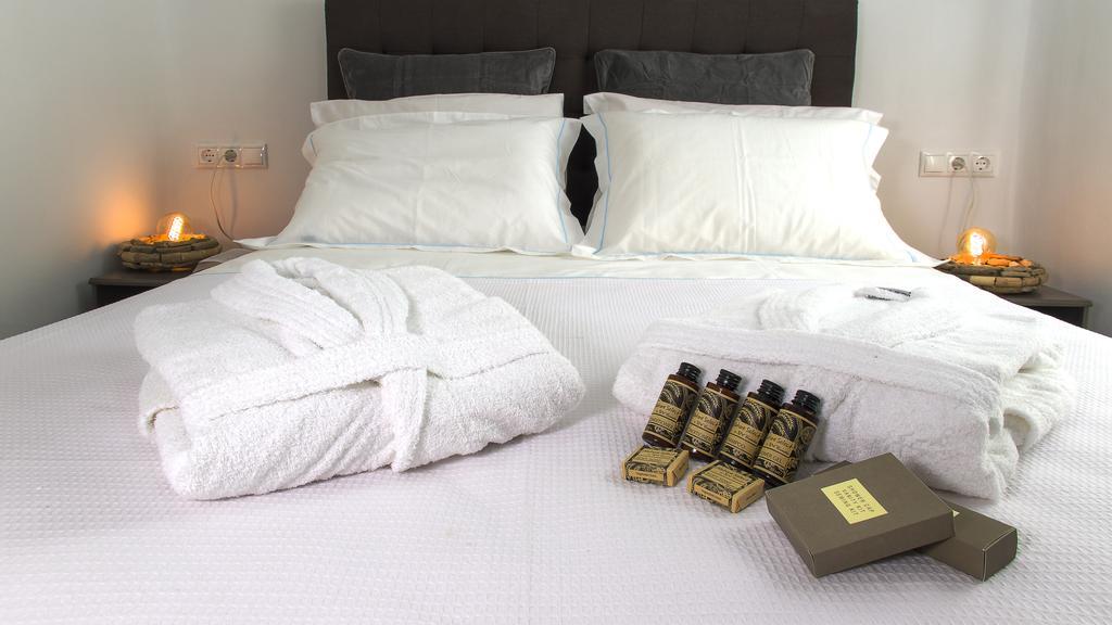 Avalon Mykonos Suites Super Paradise Beach  Ngoại thất bức ảnh